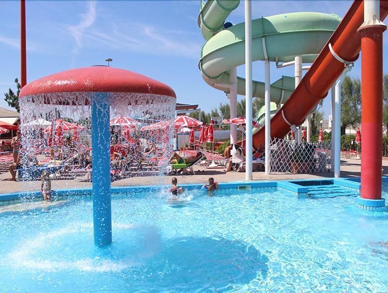 Hotel Villa Linda - Family Hotel - Nuova Costruzione Antisismica Riccione Luaran gambar