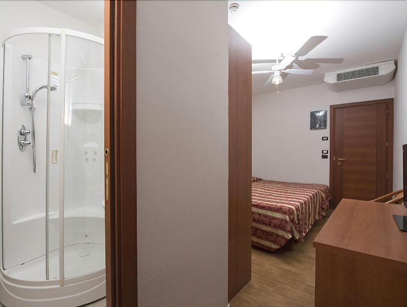 Hotel Villa Linda - Family Hotel - Nuova Costruzione Antisismica Riccione Luaran gambar