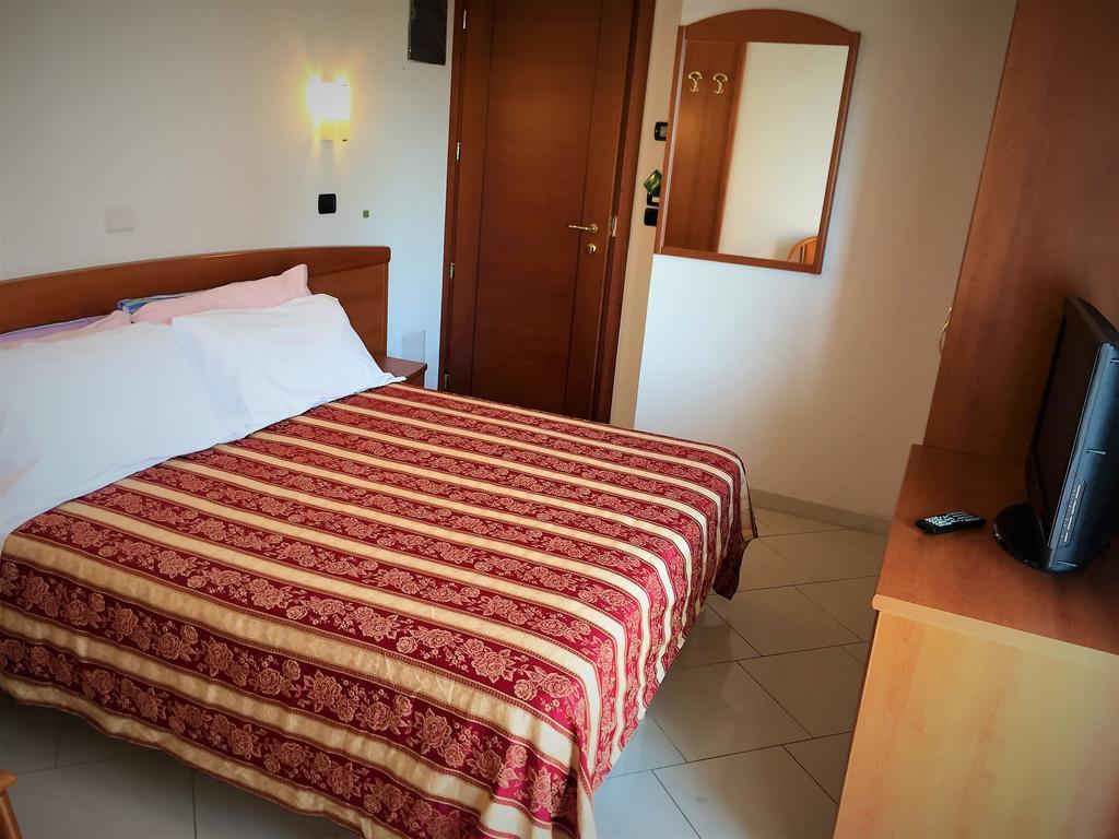 Hotel Villa Linda - Family Hotel - Nuova Costruzione Antisismica Riccione Luaran gambar