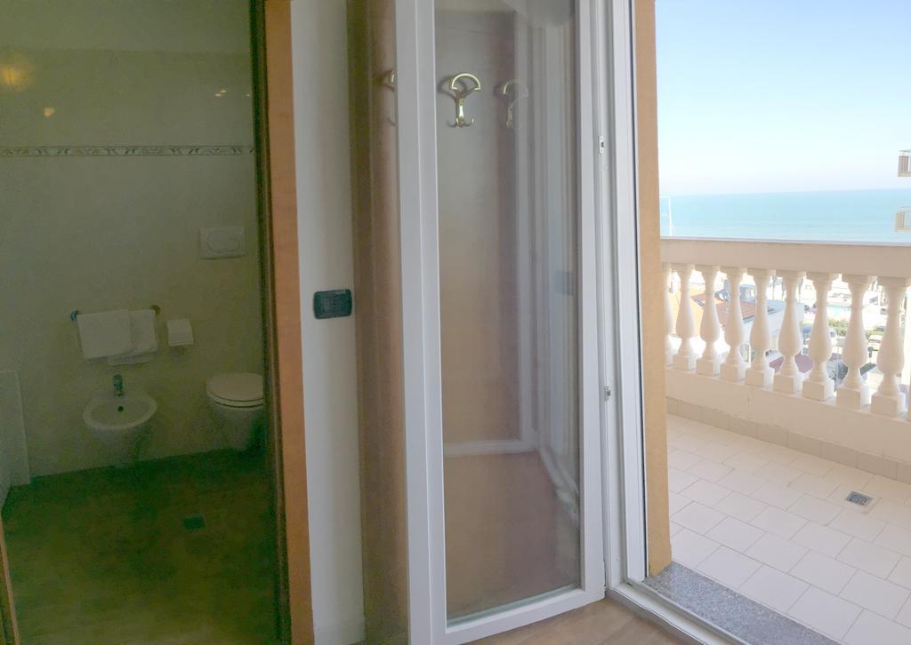 Hotel Villa Linda - Family Hotel - Nuova Costruzione Antisismica Riccione Luaran gambar