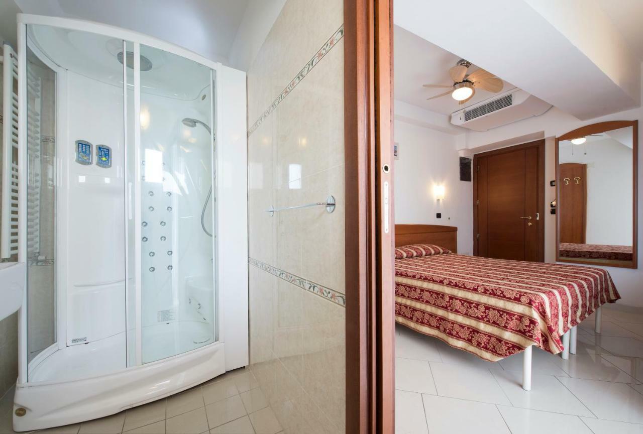Hotel Villa Linda - Family Hotel - Nuova Costruzione Antisismica Riccione Luaran gambar
