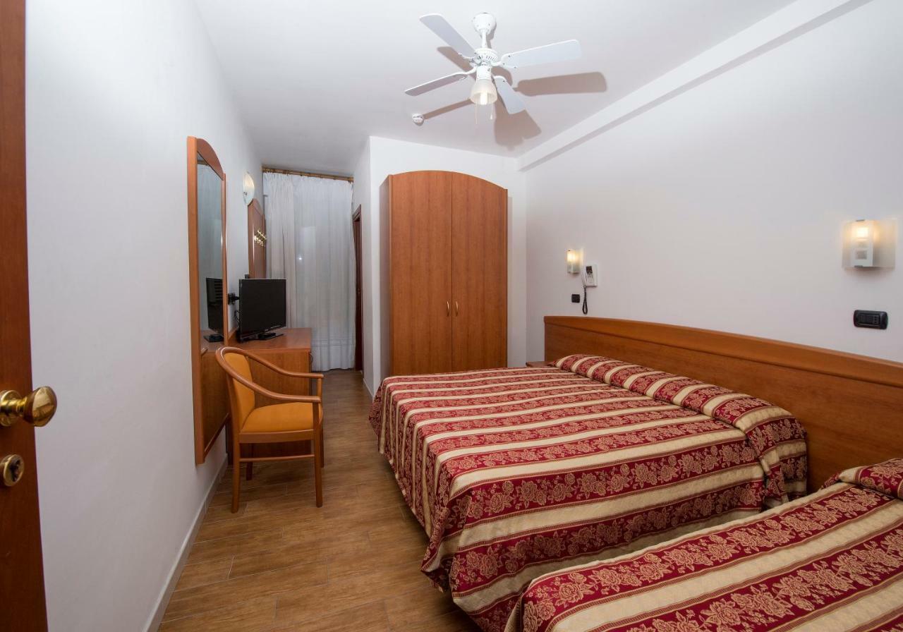 Hotel Villa Linda - Family Hotel - Nuova Costruzione Antisismica Riccione Luaran gambar